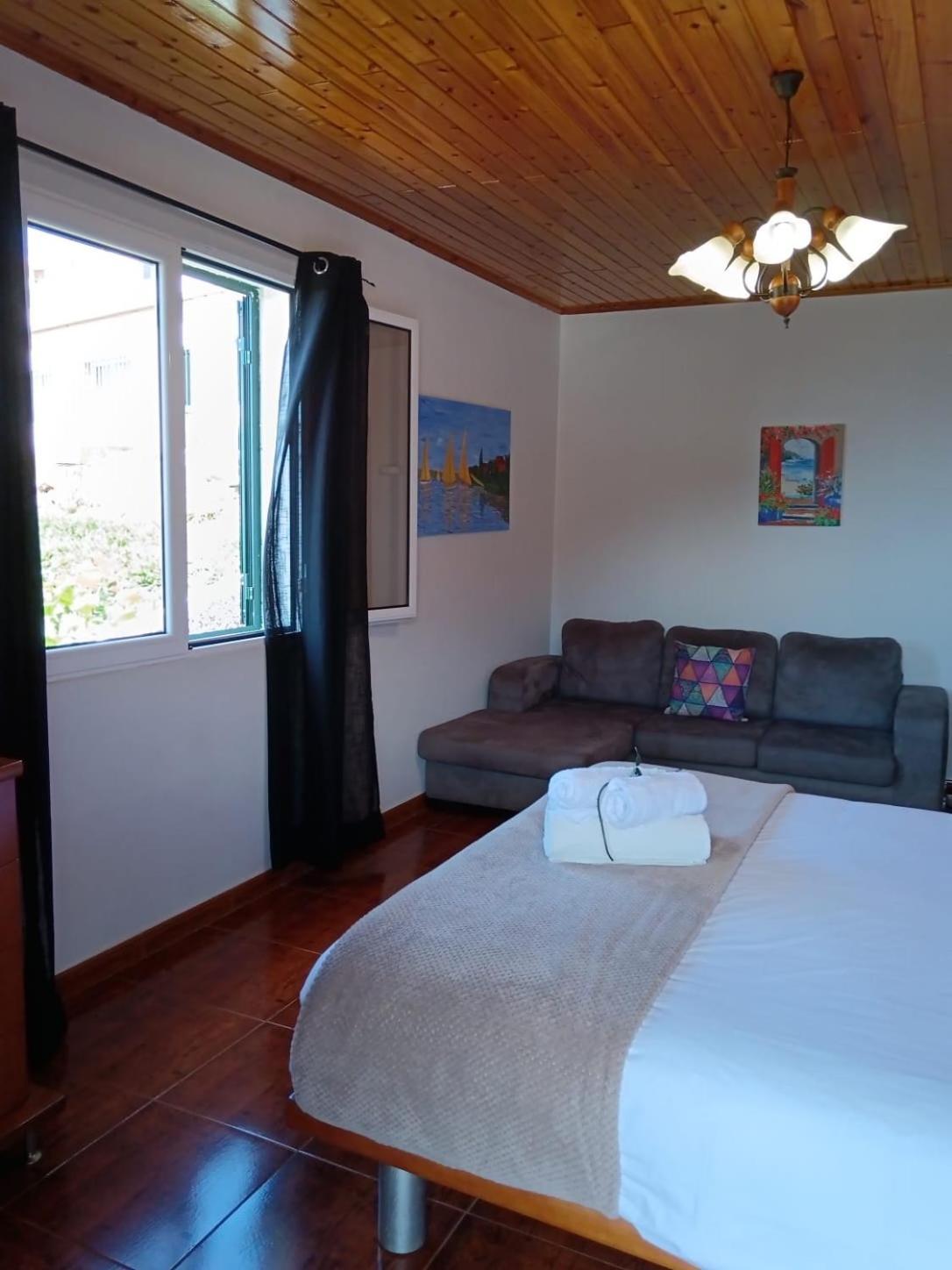 Casa Central - Peceful Mountain Retreat In Calheta Ribeira do Raposo Exteriér fotografie